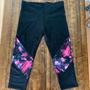 Fabletics - Salar Mesh Powerhold Capri